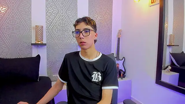 Snapshot of Nikolay_Gregori chatting on 13, 1, 2025 Nikolay Gregori online show from 13, 1, 2025