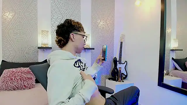 Snapshot of Nikolay_Gregori chatting on 16, 1, 2025 Nikolay Gregori online show from 16, 1, 2025