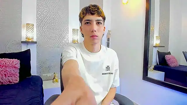 Snapshot of Nikolay_Gregori chatting on 24, 1, 2025 Nikolay Gregori online show from 24, 1, 2025