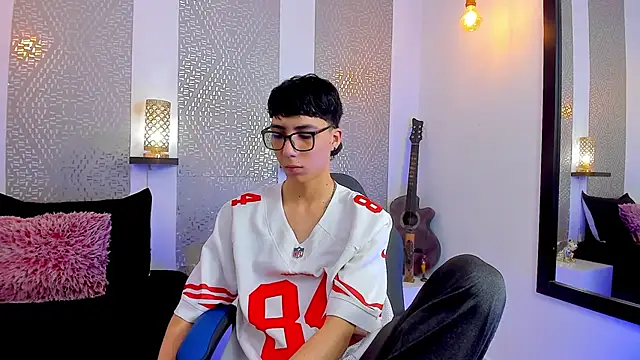 Snapshot of Nikolay_Gregori chatting on 28, 1, 2025 Nikolay Gregori online show from 28, 1, 2025