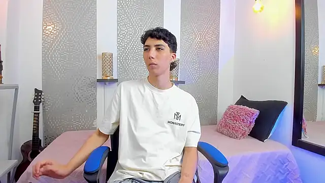 Snapshot of Nikolay_Gregori chatting on 7, 2, 2025 Nikolay Gregori online show from 7, 2, 2025
