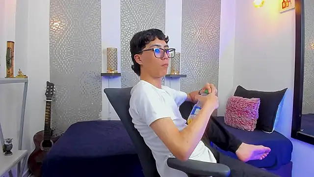 Snapshot of Nikolay_Gregori chatting on 12, 2, 2025 Nikolay Gregori online show from 12, 2, 2025
