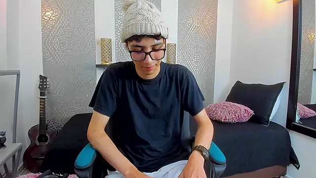 Snapshot of Nikolay_Gregori chatting on 14, 2, 2025 Nikolay Gregori online show from 14, 2, 2025