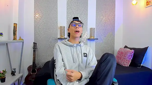 Snapshot of Nikolay_Gregori chatting on 17, 2, 2025 Nikolay Gregori online show from 17, 2, 2025