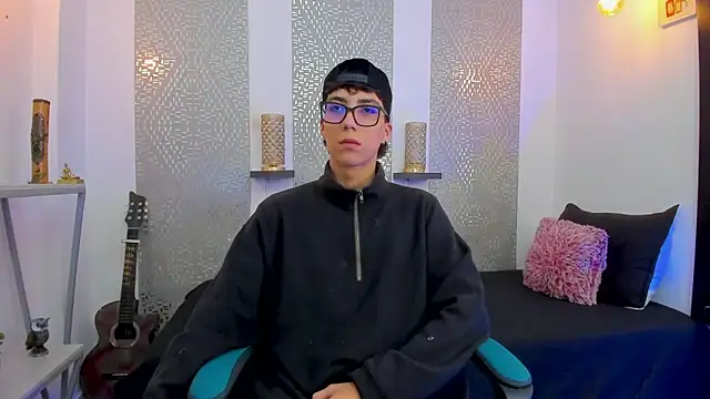 Snapshot of Nikolay_Gregori chatting on 18, 2, 2025 Nikolay Gregori online show from 18, 2, 2025