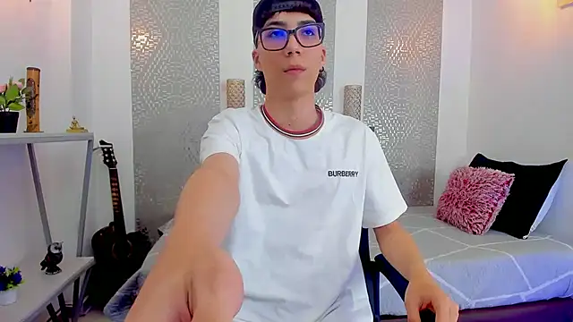 Snapshot of Nikolay_Gregori chatting on 9, 3, 2025 Nikolay Gregori online show from 9, 3, 2025