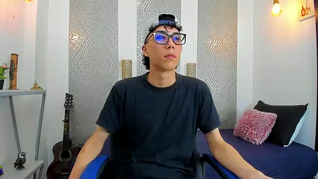 Snapshot of Nikolay_Gregori chatting on 14, 3, 2025 Nikolay Gregori online show from 14, 3, 2025