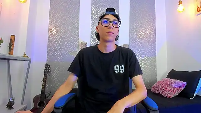 Snapshot of Nikolay_Gregori chatting on 16, 3, 2025 Nikolay Gregori online show from 16, 3, 2025