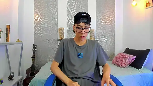Snapshot of Nikolay_Gregori chatting on 18, 3, 2025 Nikolay Gregori online show from 18, 3, 2025
