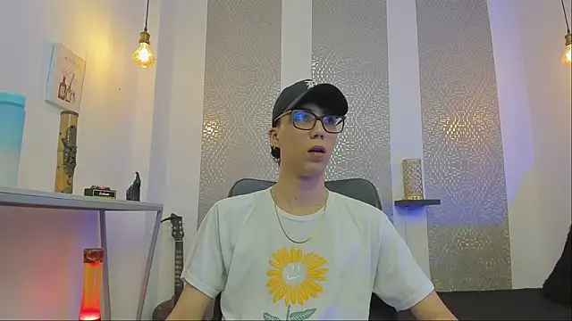 Snapshot of Nikolay_Gregori chatting on 25, 9, 2025 Nikolay Gregori online show from 25, 9, 2025