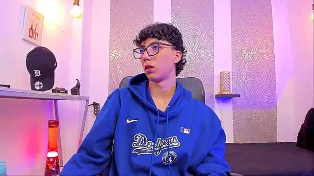 Snapshot of Nikolay_Gregori chatting on 26, 9, 2025 Nikolay Gregori online show from 26, 9, 2025