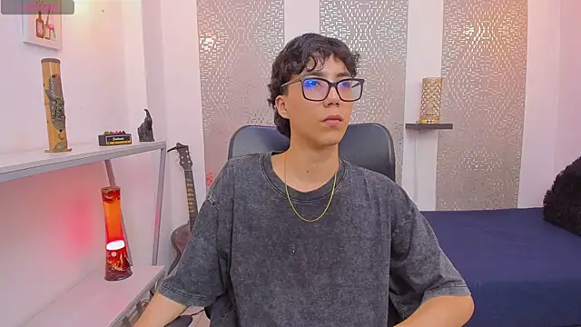 Snapshot of Nikolay_Gregori chatting on 1, 10, 2025 Nikolay Gregori online show from 1, 10, 2025