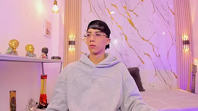 Nikolay Gregori online show from 2, 4, 2026