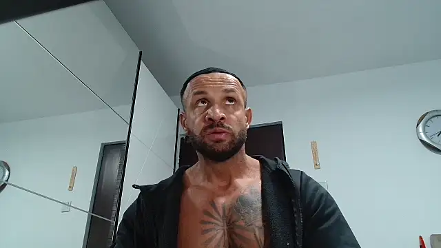 Magnificmuscles89 online show from 2, 2, 2026