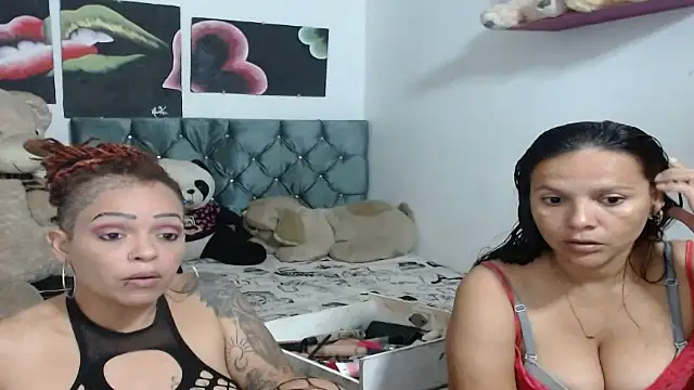 Snapshot of manzanahot9 chatting on 11, 1, 2025 manzanahot9 online show from 11, 1, 2025