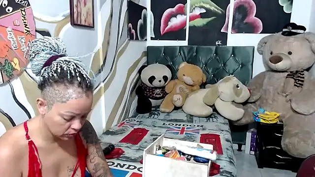 Snapshot of manzanahot9 chatting on 21, 9, 2025 manzanahot9 online show from 21, 9, 2025