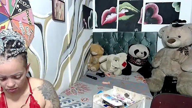 Snapshot of manzanahot9 chatting on 23, 10, 2025 manzanahot9 online show from 23, 10, 2025