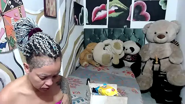 Snapshot of manzanahot9 chatting on 29, 10, 2025 manzanahot9 online show from 29, 10, 2025