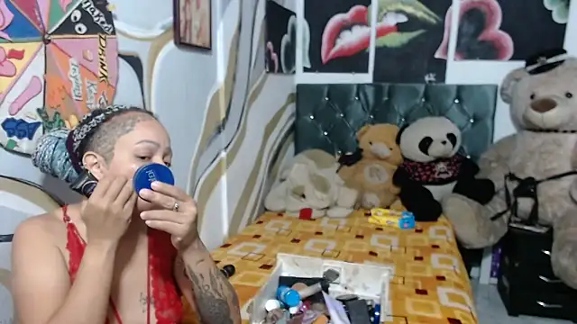 Snapshot of manzanahot9 chatting on 16, 11, 2025 manzanahot9 online show from 16, 11, 2025