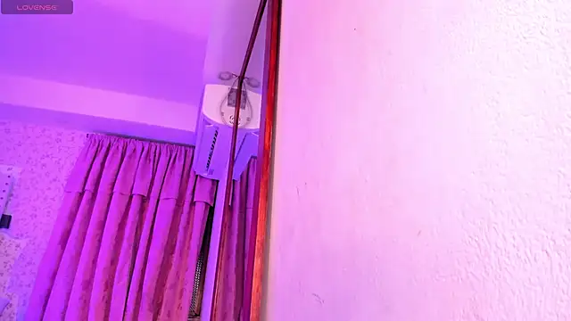 kitty roouse online show from 6, 1, 2025