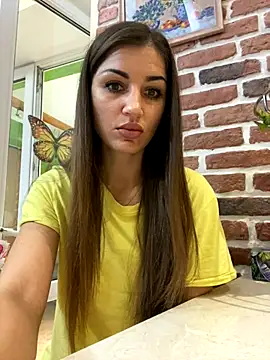 Snapshot of Lanaa19 chatting on 15, 10, 2025 Lanaa19 online show from 15, 10, 2025