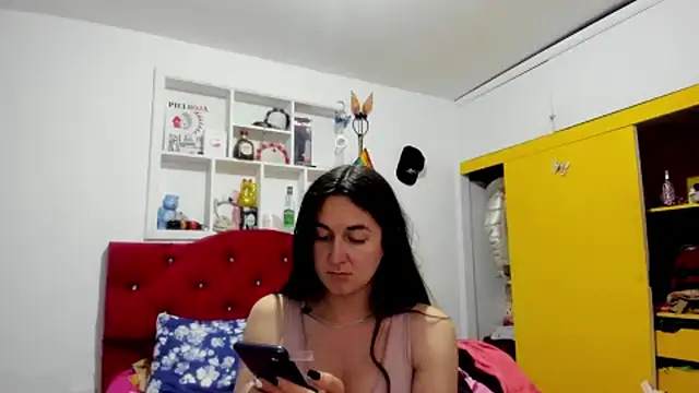 Sweet-Suck69 online show from 29, 4, 2026