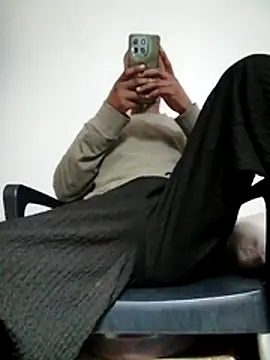 Snapshot of BlackBbC27 chatting on 8, 5, 2026 BlackBbC27 online show from 8, 5, 2026
