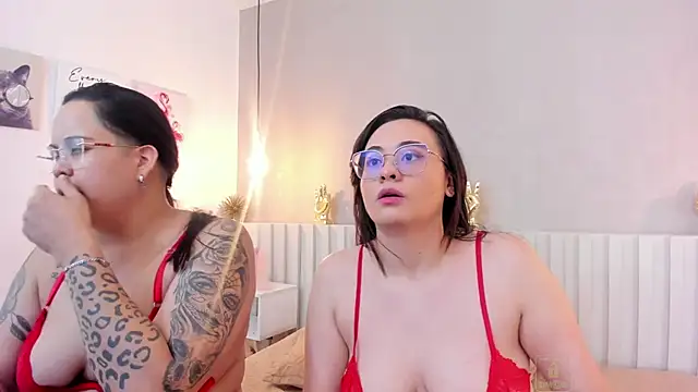 Snapshot of naughtylesbians__ chatting on 28, 2, 2025 naughtylesbians online show from 28, 2, 2025