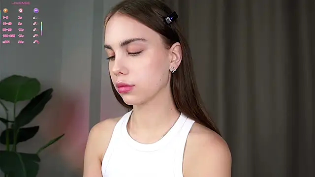 Snapshot of LillianLester chatting on 23, 2, 2026 LillianLester online show from 23, 2, 2026