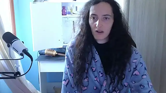 MemiKouki online show from 8, 10, 2025