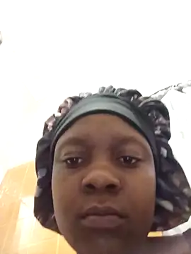 Snapshot of mloghyfsa chatting on 2, 12, 2025 mloghyfsa online show from 2, 12, 2025