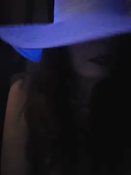 Snapshot of Avaivory chatting on 3, 11, 2025 Avaivory online show from 3, 11, 2025