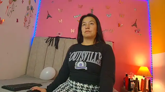 monickhot303av online show from 12, 3, 2025