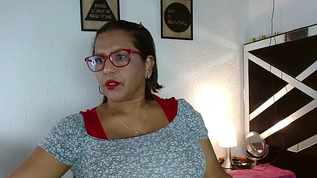 elizabeth mature23 online show from 12, 10, 2025