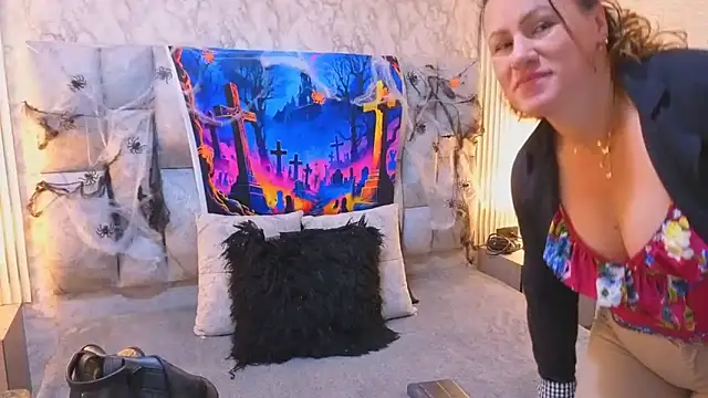 charlotte  G online show from 23, 10, 2025