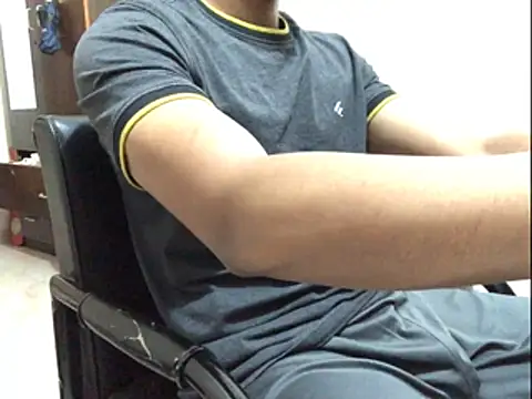 Zeuhorny online show from 2, 12, 2025