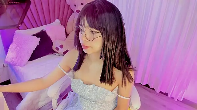 Snapshot of Lovely_celestte chatting on 8, 3, 2025 Lovely celestte online show from 8, 3, 2025