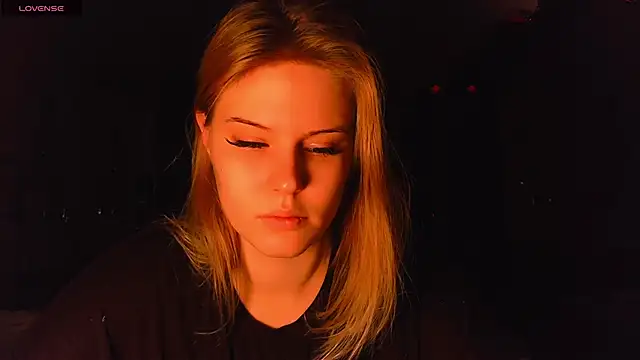 VoluptuousDreams online show from 26, 1, 2025