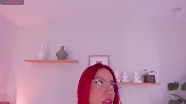 Snapshot of Scarlett_Morgan_ chatting on 5, 3, 2025 Scarlett Morgan online show from 5, 3, 2025