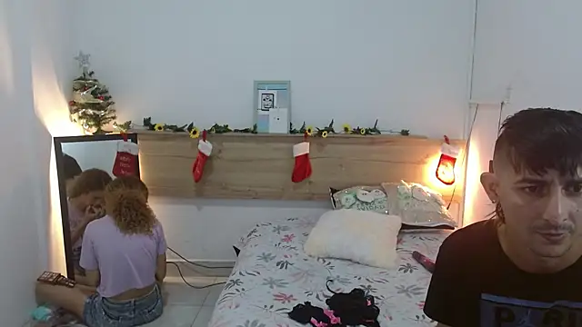 Snapshot of Zamu_1992 chatting on 5, 12, 2024 Zamu 1992 online show from 5, 12, 2024