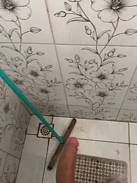 Snapshot of vintin21cm chatting on 9, 9, 2025 vintin21cm online show from 9, 9, 2025