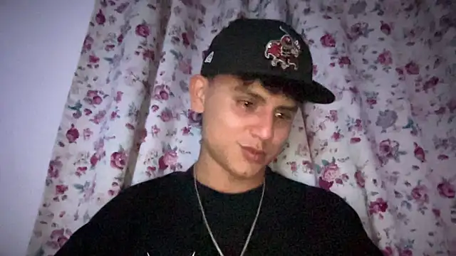 Snapshot of bob_petterson chatting on 20, 1, 2025 bob petterson online show from 20, 1, 2025