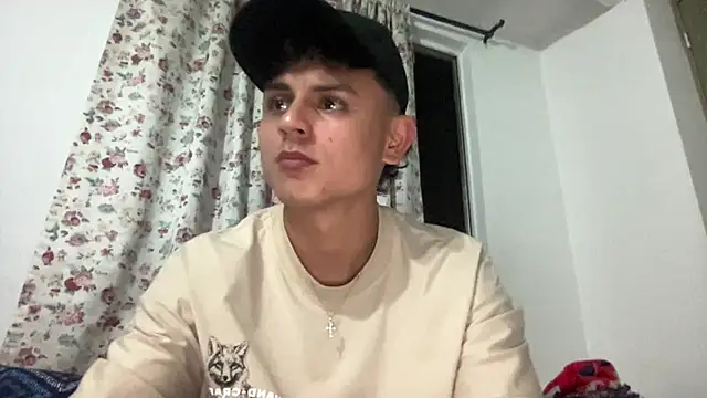 Snapshot of bob_petterson chatting on 16, 2, 2025 bob petterson online show from 16, 2, 2025