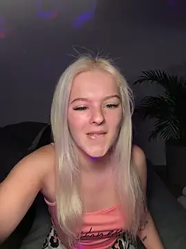 Allylove03 online show from 5, 1, 2025