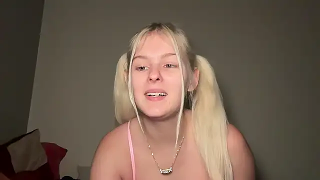 Allylove03 online show from 17, 2, 2025