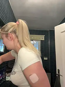 Allylove03 online show from 14, 1, 2026