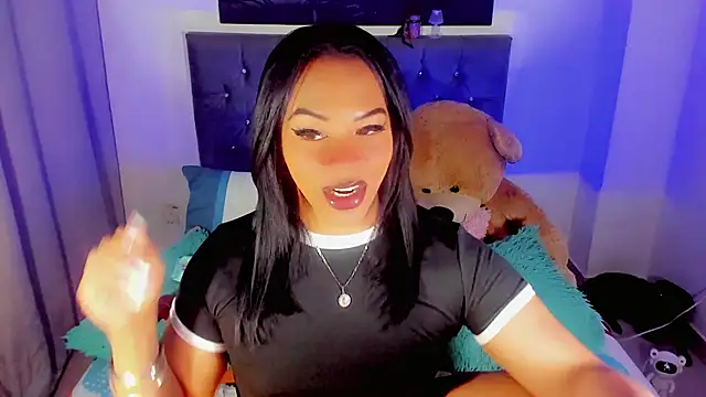 Zakura hot1 online show from 5, 12, 2025