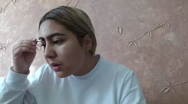 Miabonnett  online show from 29, 1, 2025