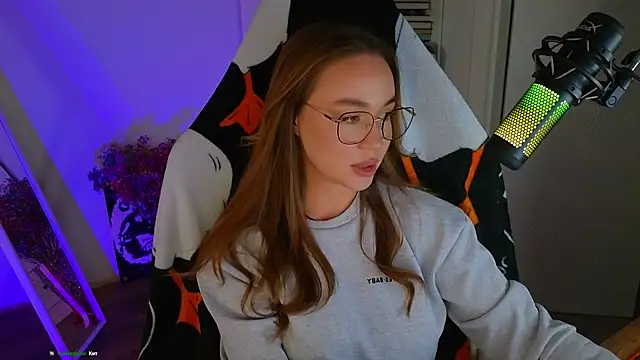 Emili1- online show from 18, 3, 2025