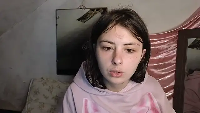 MAMA69LAMA online show from 10, 6, 2026